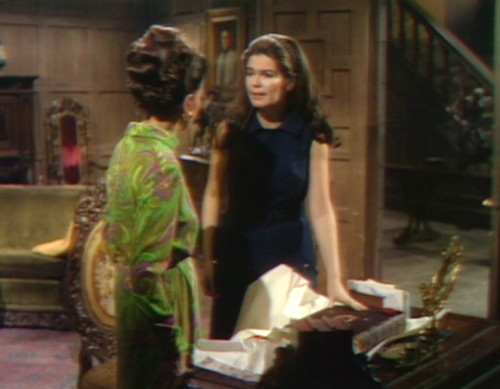 624 dark shadows liz vicki history