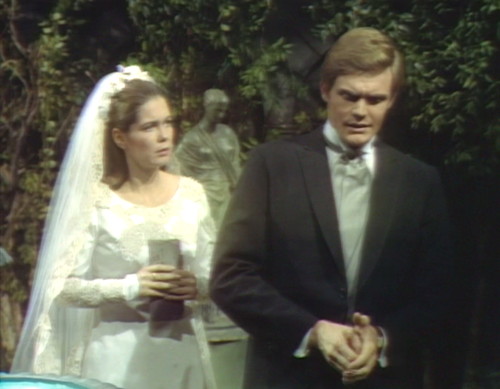 625 dark shadows vicki jeff past