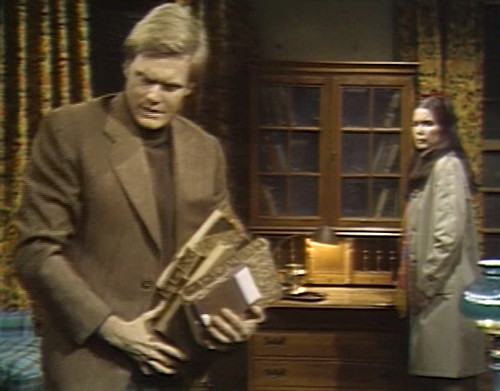 626 dark shadows jeff vicki books