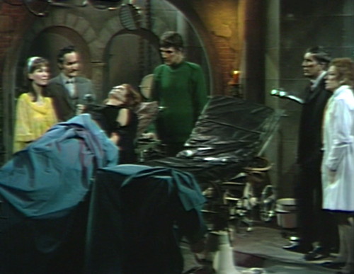 633 dark shadows maggie nicholas experiment