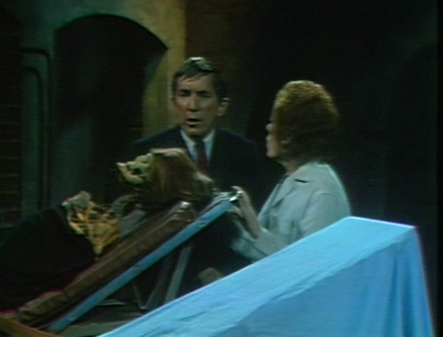 635 dark shadows barnabas julia skeleton