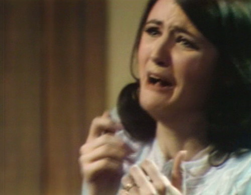 637 dark shadows vicki strings