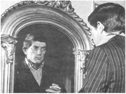 638 dark shadows jonathan mirror