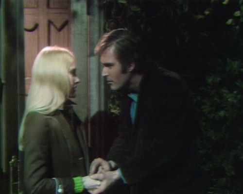 642 dark shadows carolyn chris frightened