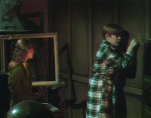 644 dark shadows amy david listen