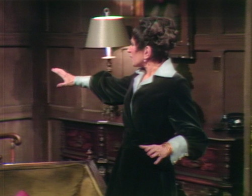 648 dark shadows findley gestures