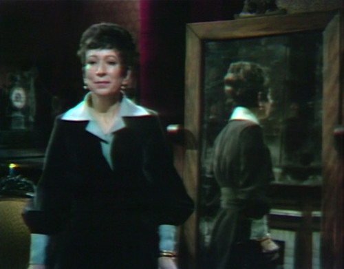 649 dark shadows findley distraction