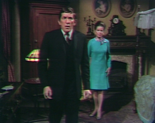 650 dark shadows barnabas liz left behind
