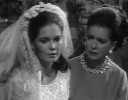 650 dark shadows vicki liz past