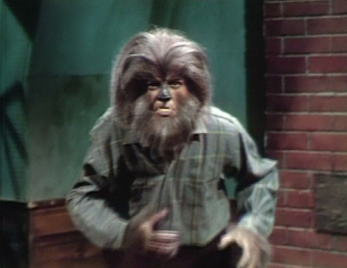 654 dark shadows werewolf shot 4