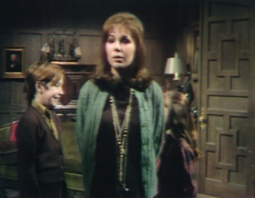 656 dark shadows david maggie expression