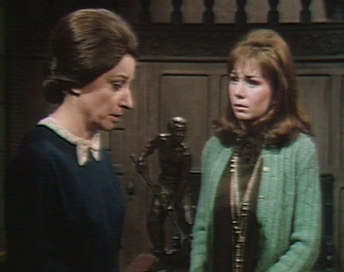 656 dark shadows johnson maggie foyer