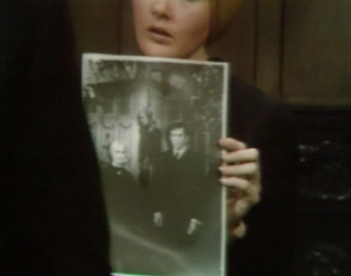 659 dark shadows carolyn vicki barnabas 1