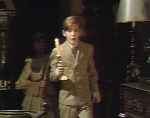 668 dark shadows david amy drawing room