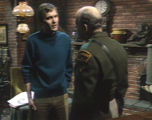 675 dark shadows chris patterson sitcom