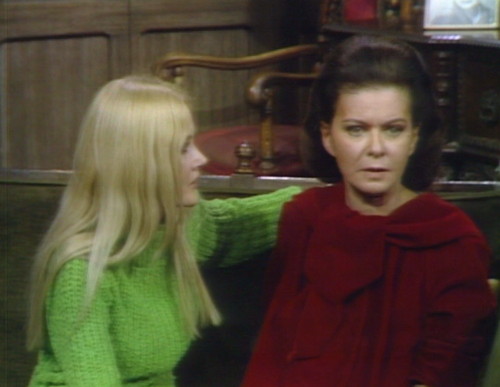679 dark shadows carolyn liz witch