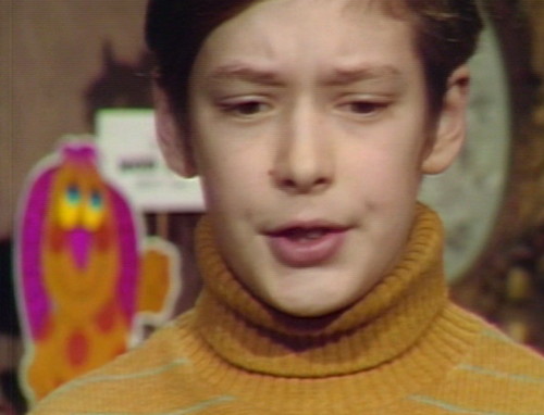 680 dark shadows david dog with sign