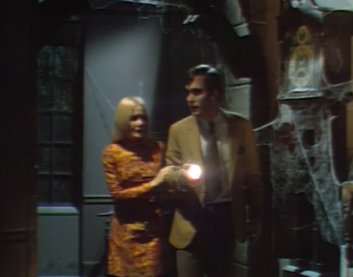 681 dark shadows carolyn chris pro forma