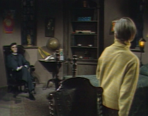 681 dark shadows quentin david chair