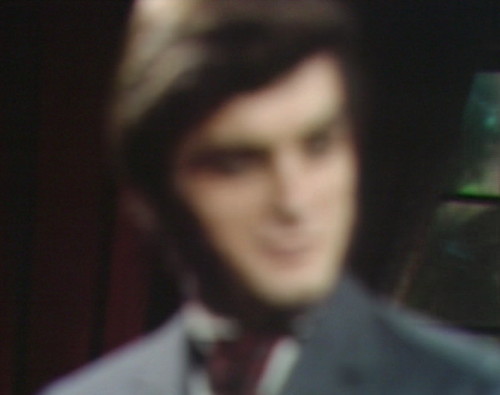 685 dark shadows quentin blurry