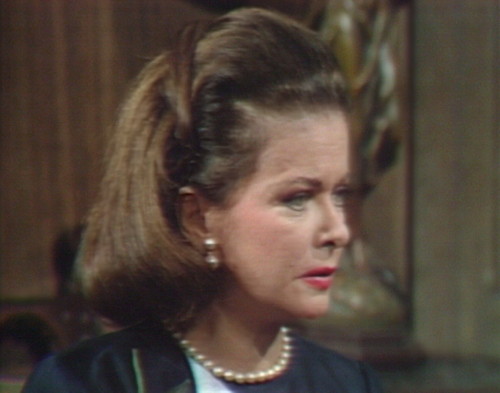 686 dark shadows liz brow