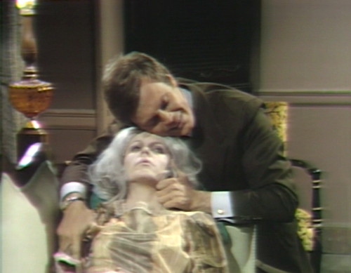 698 dark shadows ned sabrina face massage