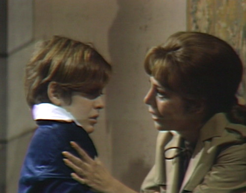 700 dark shadows david maggie turn