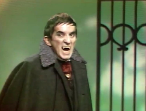 716 generation gap fangs