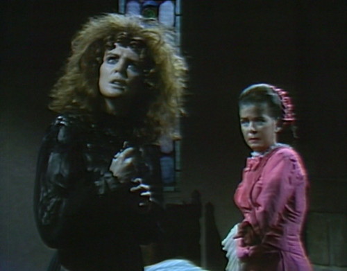 717 dark shadows jenny judith scissors