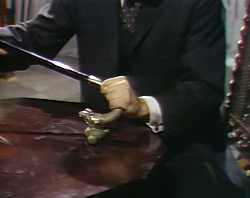 718 dark shadows quentin cane