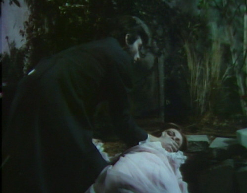 724 dark shadows quentin rachel choke