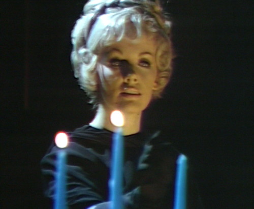 735 dark shadows laura candles