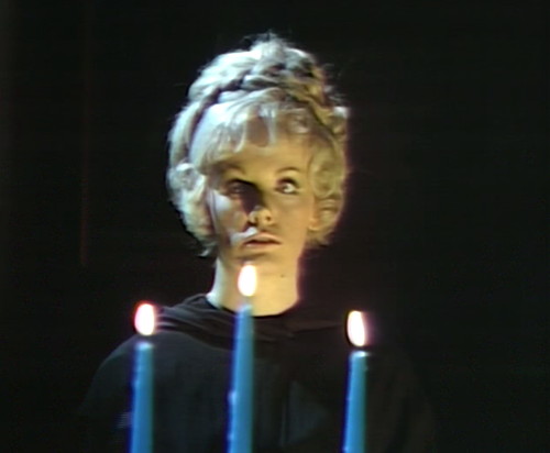 735 dark shadows laura cue