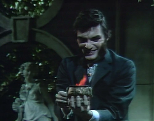 736 dark shadows quentin flame