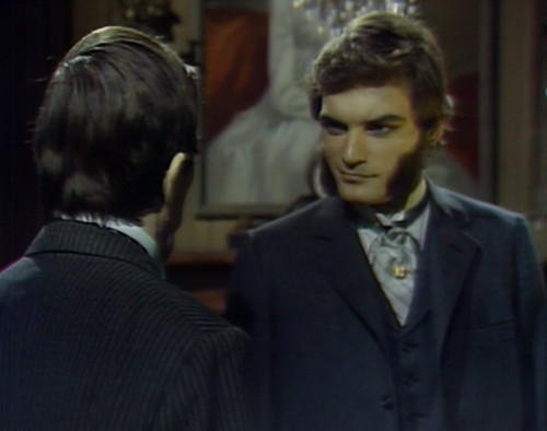 743 dark shadows barnabas quentin smirk