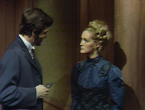 745 dark shadows quentin beth gun