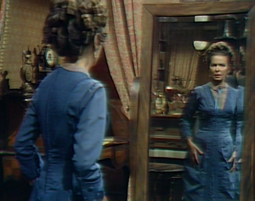 766 dark shadows judith mirror