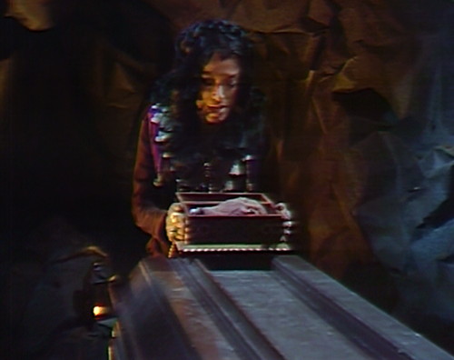 784 dark shadows magda bad thing