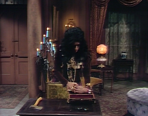 799 dark shadows magda hatchet hand