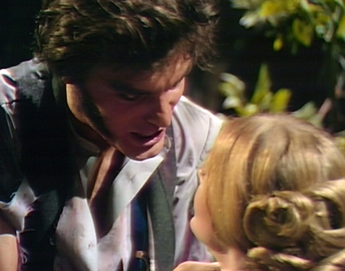 809 dark shadows quentin charity threat