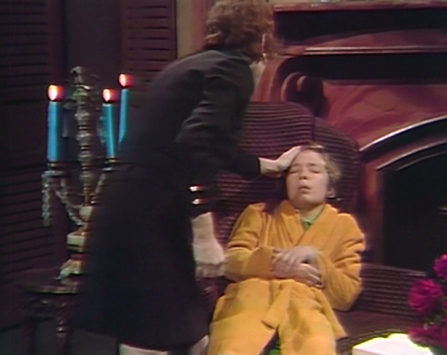 815 dark shadows julia david faint