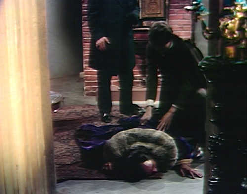 828 dark shadows johnny aristede knife