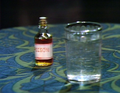 836 dark shadows poison bottle