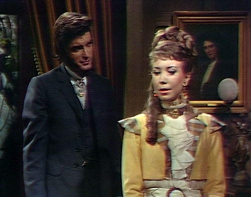 848 dark shadows quentin amanda grin