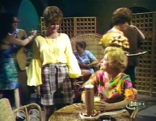 strange paradise 2 vangie alison bar