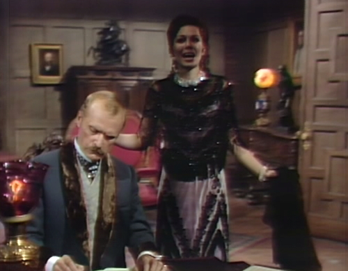 852 dark shadows edward kitty shadow