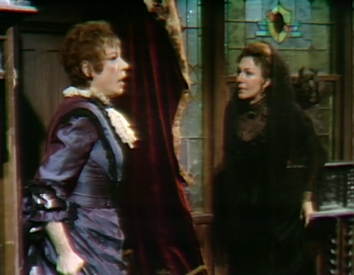 853 dark shadows julia kitty help