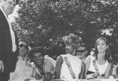 854 dark shadows quentin parade constitution