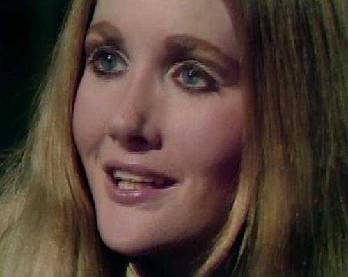 893 dark shadows carolyn happy