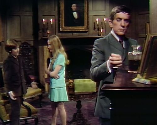 894 dark shadows david carolyn barnabas brandy